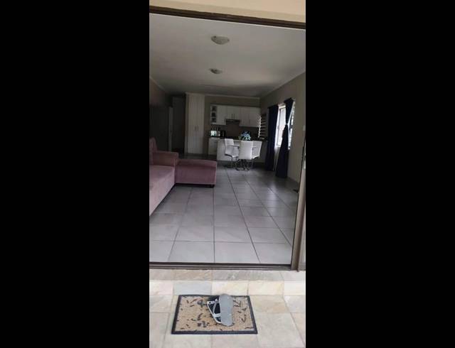 3 BEDROOM PROPERTY TO RENT IN BLUFF